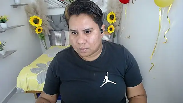 Snapshot of hotlesby_valery chatting on 10.09.25 hotlesby valery online show from 10.09.25