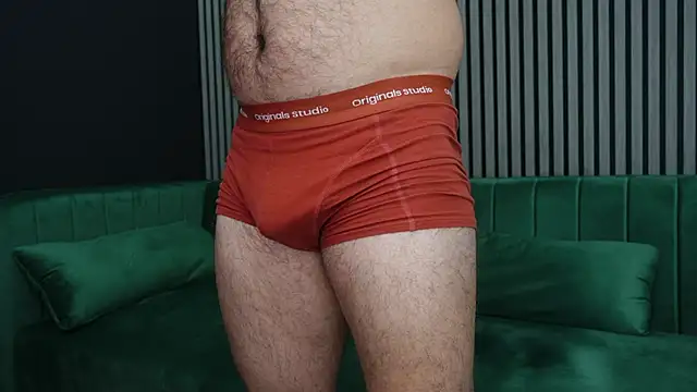 Snapshot of tony_storm chatting on 02.26.26 tony storm online show from 02.26.26