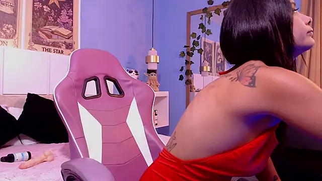 PenelopeBond online show from 12.02.25