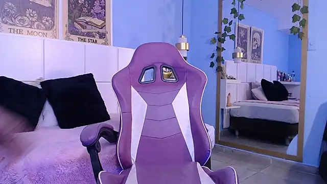 PenelopeBond online show from 12.05.25