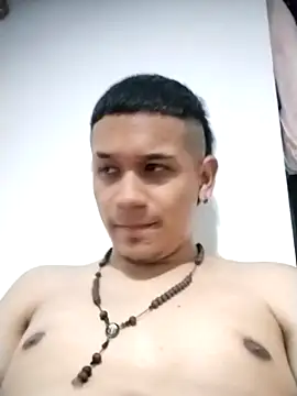 Snapshot of Mohamedxxx13 chatting on 10.10.25 Mohamedxxx13 online show from 10.10.25