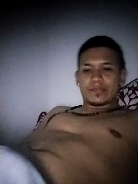 Snapshot of Mohamedxxx13 chatting on 10.16.25 Mohamedxxx13 online show from 10.16.25