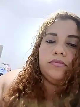 Snapshot of ojoncita chatting on 10.30.25 ojoncita online show from 10.30.25