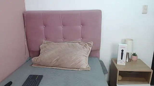 gabriela paris online show from 02.20.26