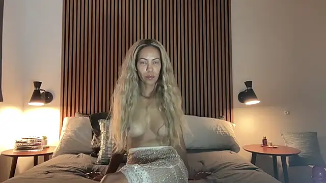 Snapshot of sweetangie_x chatting on 10.17.25 sweetangie x online show from 10.17.25