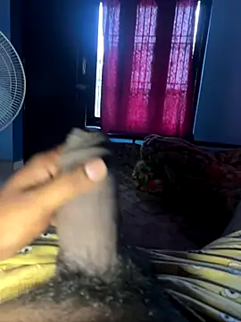 Snapshot of madarasi_chennai chatting on 10.21.25 madarasi chennai online show from 10.21.25