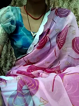 Snapshot of PRACHI-743 chatting on 11.11.25 PRACHI-743 online show from 11.11.25