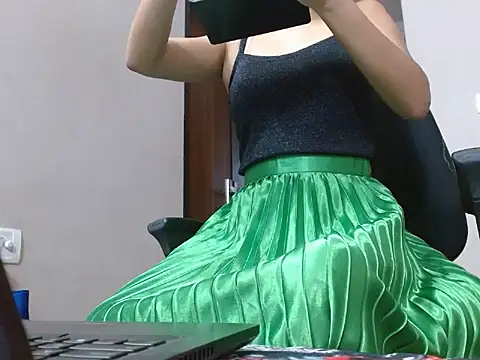 muskaan8400 online show from 10.23.25