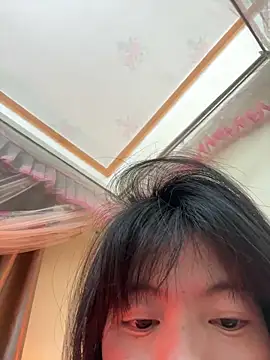 Snapshot of Tramy_xx chatting on 02.14.26 Tramy xx online show from 02.14.26