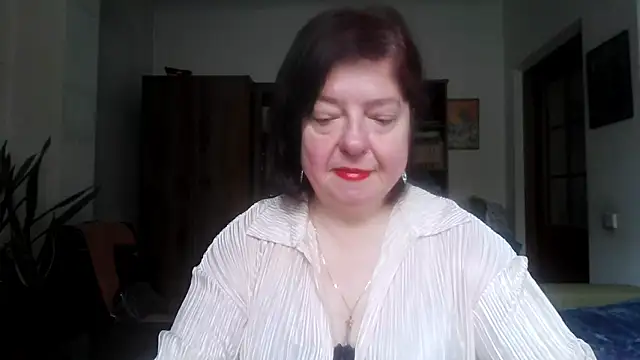 Snapshot of Violet_Pulse chatting on 04.23.26 Violet Pulse online show from 04.23.26