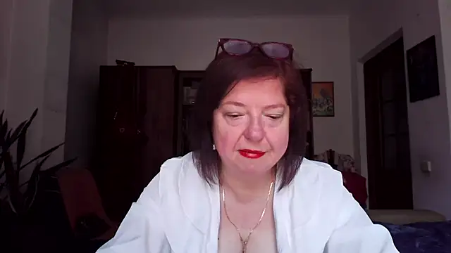 Snapshot of Violet_Pulse chatting on 06.22.26 Violet Pulse online show from 06.22.26