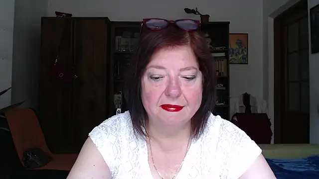 Snapshot of Violet_Pulse chatting on 06.27.26 Violet Pulse online show from 06.27.26