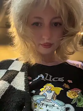 RonnieKiss online show from 04.21.26