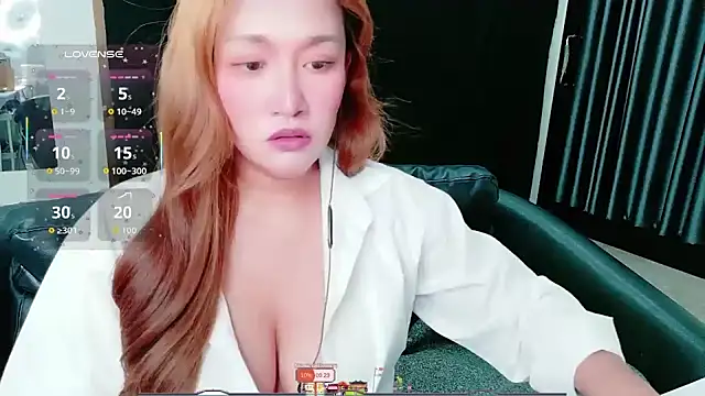 Snapshot of Lalacream12 chatting on 05.02.26 Lalacream12 online show from 05.02.26
