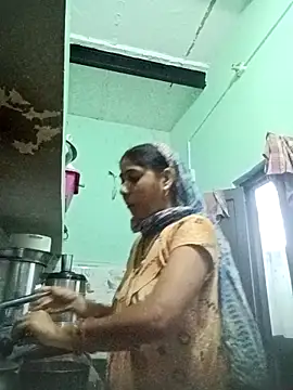 Cute-Charvii online show from 04.01.26