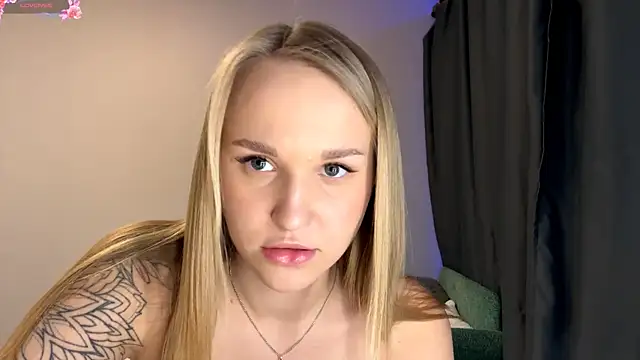 TanekaBoitel online show from 11.29.25