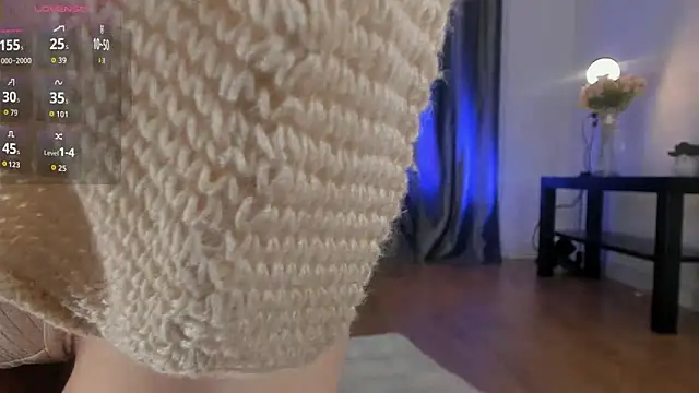 Snapshot of Hafu_yui chatting on 10.05.25 Hafu yui online show from 10.05.25