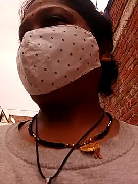 Mona darling21 online show from 10.29.25