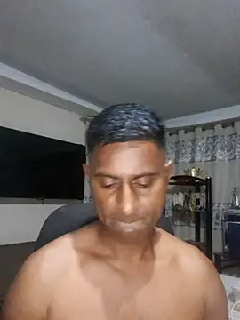 kingVibeX online show from 10.31.25