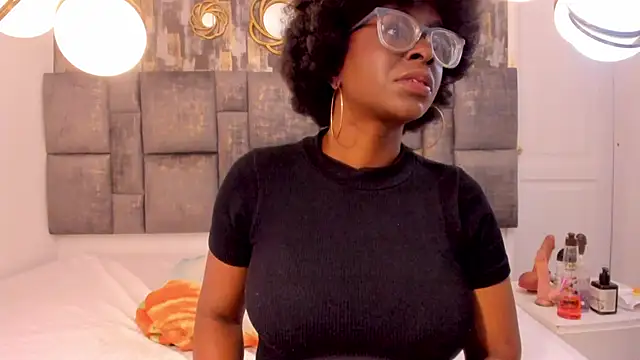 LolaJenkinss online show from 10.04.25