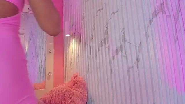 Missdionne curly online show from 11.18.25