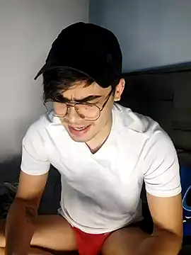 Snapshot of Mason_grey chatting on 10.08.25 Mason grey online show from 10.08.25