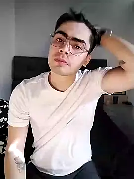 Snapshot of Mason_grey chatting on 11.05.25 Mason grey online show from 11.05.25