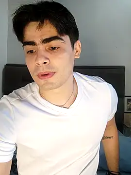 Snapshot of Mason_grey chatting on 11.18.25 Mason grey online show from 11.18.25