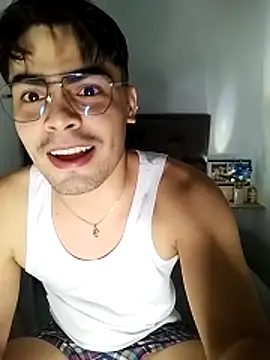 Snapshot of Mason_grey chatting on 12.16.25 Mason grey online show from 12.16.25