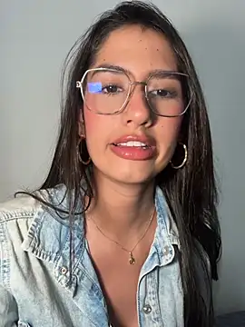 Julieta Duque online show from 04.22.26