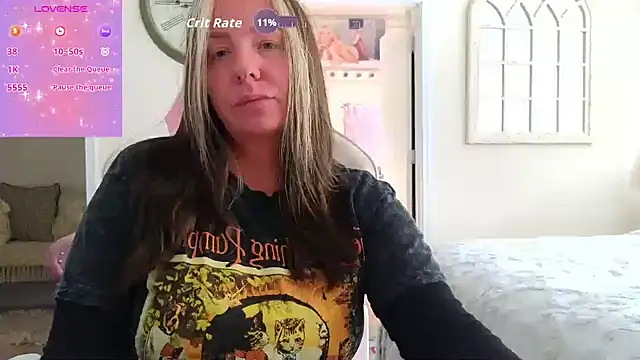 STIFFLERSMOMM online show from 11.05.25