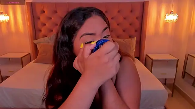 scarlett rouss  online show from 09.28.25