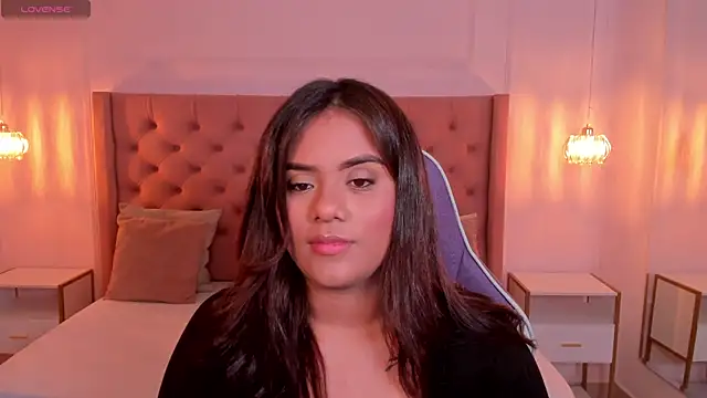 scarlett rouss  online show from 10.03.25