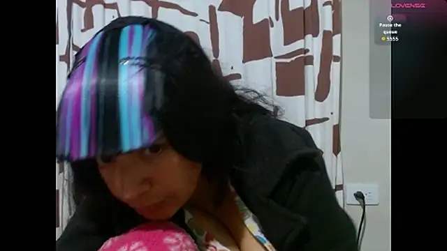 Snapshot of Acelinrose chatting on 06.11.26 Acelinrose online show from 06.11.26