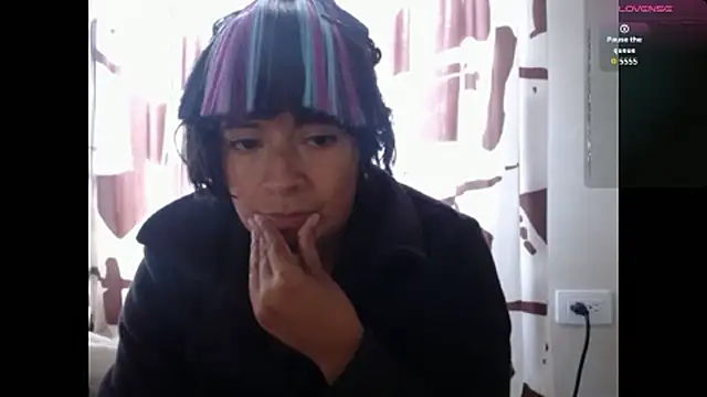 Snapshot of Acelinrose chatting on 06.13.26 Acelinrose online show from 06.13.26