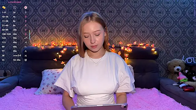 FieryAmelia online show from 11.12.25