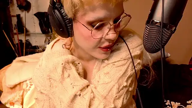 tacodeluxxxe online show from 12.01.25