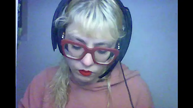 BlondieTami online show from 10.09.25