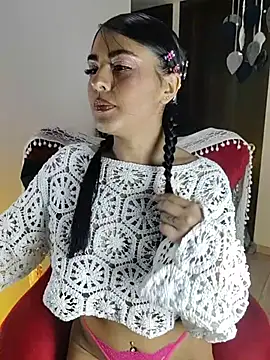 Snapshot of ValeNiitaLuv chatting on 07.25.26 ValeNiitaLuv online show from 07.25.26