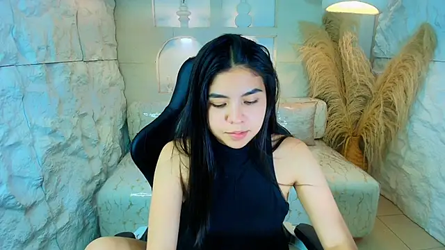 ambarina r online show from 11.25.25