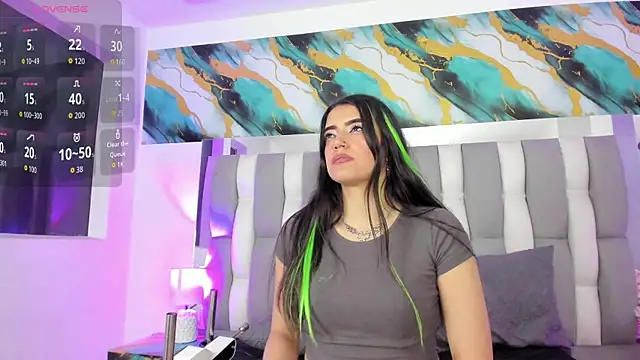 IsaDiiaz online show from 04.21.26