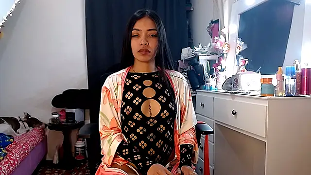 Snapshot of pocahot222 chatting on 10.13.25 pocahot222 online show from 10.13.25