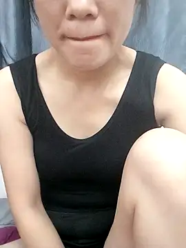 Snapshot of Norah-h chatting on 10.07.25 Norah-h online show from 10.07.25