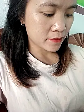 Snapshot of Norah-h chatting on 10.21.25 Norah-h online show from 10.21.25