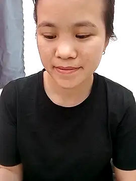 Snapshot of Norah-h chatting on 03.24.26 Norah-h online show from 03.24.26