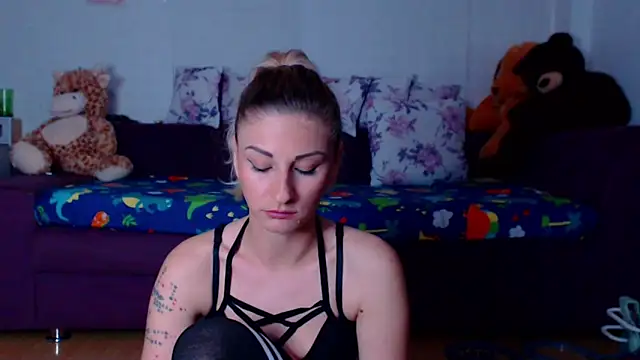 CassieSpell online show from 05.02.26