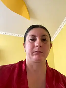 Snapshot of oksana1990 chatting on 10.15.25 oksana1990 online show from 10.15.25