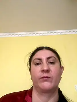 Snapshot of oksana1990 chatting on 12.04.25 oksana1990 online show from 12.04.25