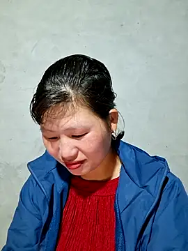 Snapshot of diamond-- chatting on 11.01.25 diamond-- online show from 11.01.25