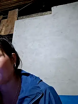 Snapshot of diamond-- chatting on 11.13.25 diamond-- online show from 11.13.25